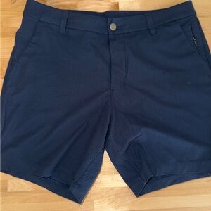 Men’s Lululemon Commission Shorts Classic fit 7” inseam. Size 33. Navy